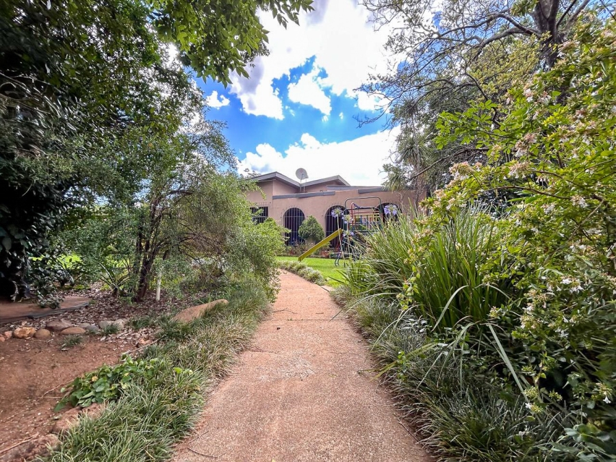 4 Bedroom Property for Sale in Baillie Park North West